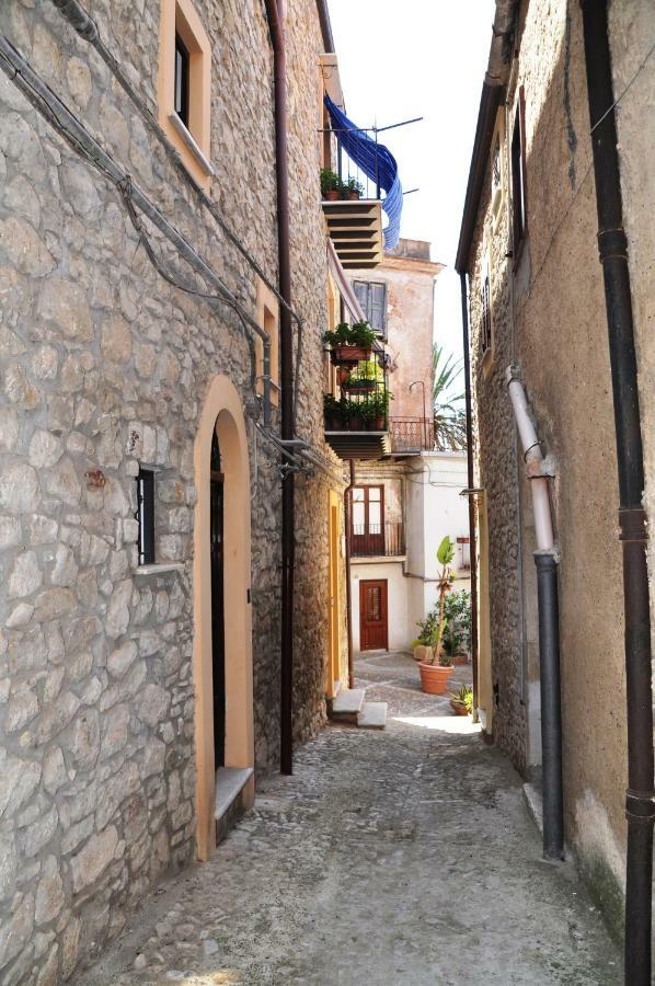 Villetta In Centro Storico Caccamo Eksteriør bilde